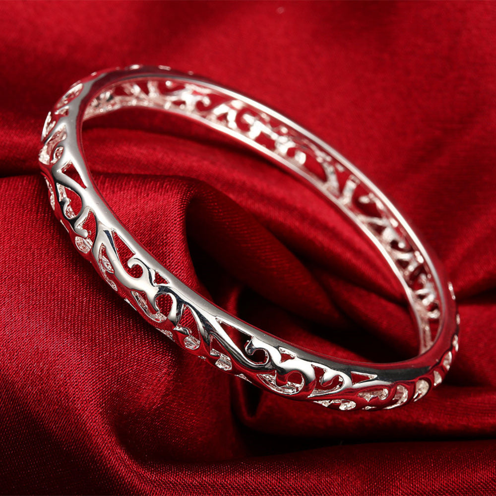 Graceful Innovative Women's Sier Hollow Flower Bracelet