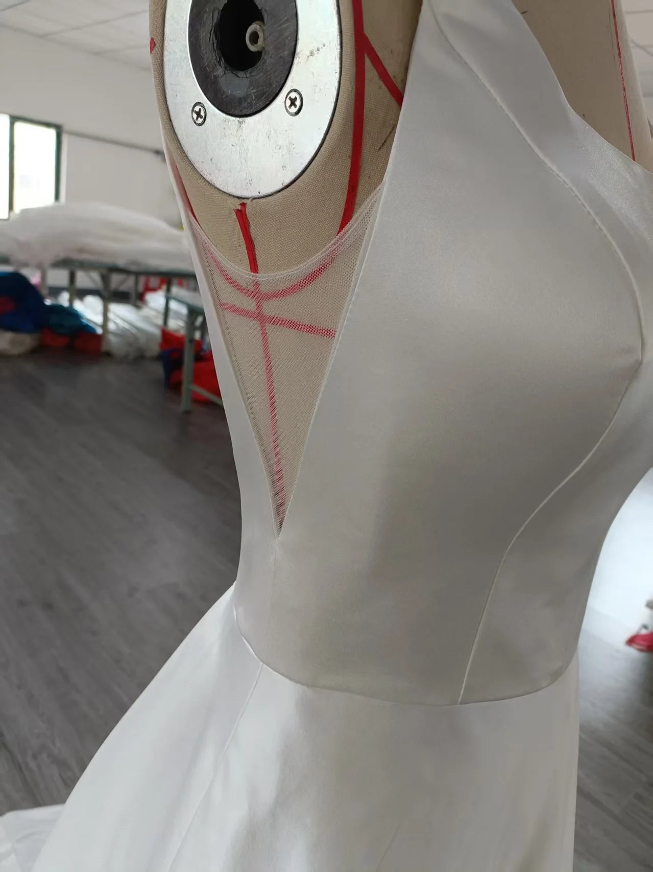 Customized Elegant Princess Style Wedding Dress Slit Tail Modern Draped Decoration Anti-Static Plus Size Bridal Gown China