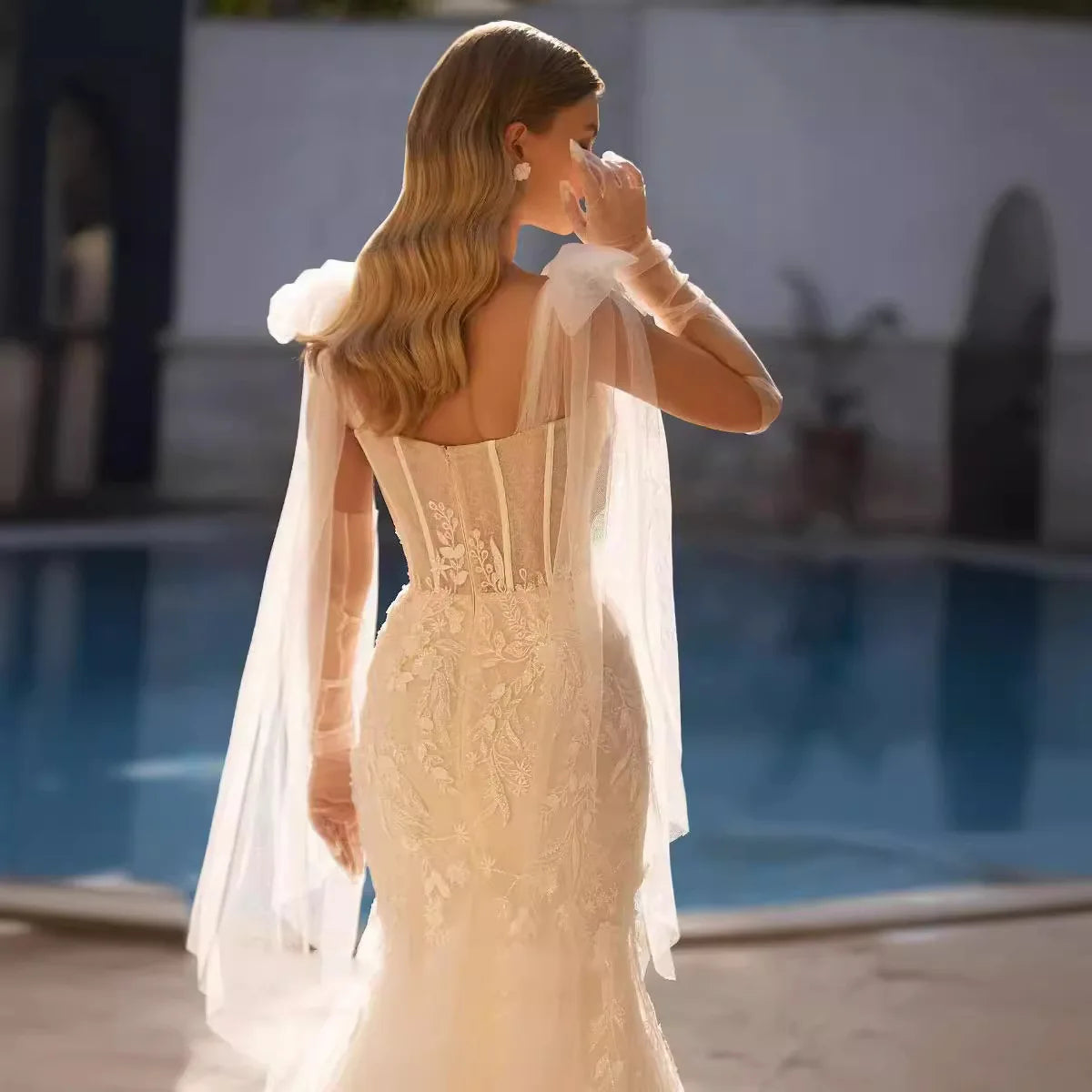 Detachable Large Trailing Lace Wedding Dress Modern Style with Hot Sale New Wearing Methods and Draped Decoration