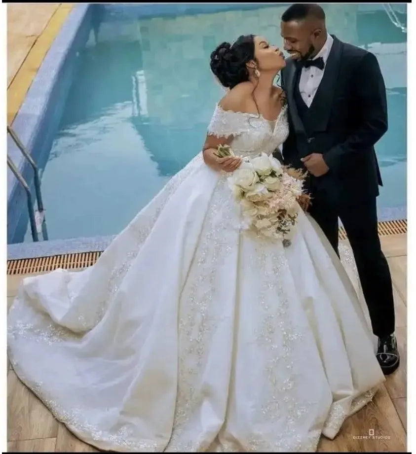China Factory  Bride a Line Wedding Gown 2025 Lace White Dresses for Civil Wedding Chinese Wedding Dresses
