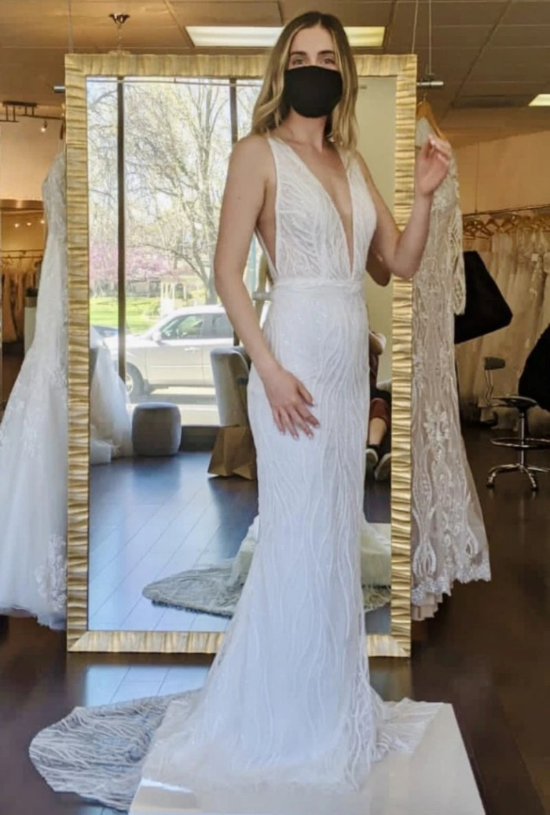 Simple Sweep Train Beading Spaghetti Straps Backless Mermaid Wedding Dress for Plus Size Women Bridal Gown Evening Dresses