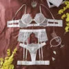 Luxury Lingerie Erotic Outfit Lace Sexy Ladies Underwear Suspender Set Romantic Hot Bilizna Fancy See-through Outfits 4 PCS