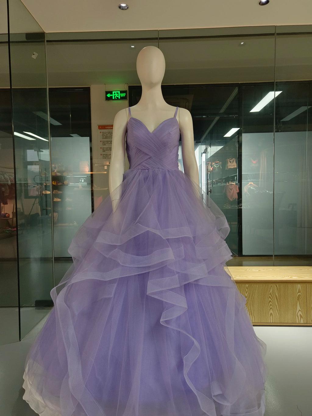 Custom 2022  New Summer Wedding Dress Sexy V Neck Ball Gowns Spaghetti Straps Tulle Prom Bridal Dress