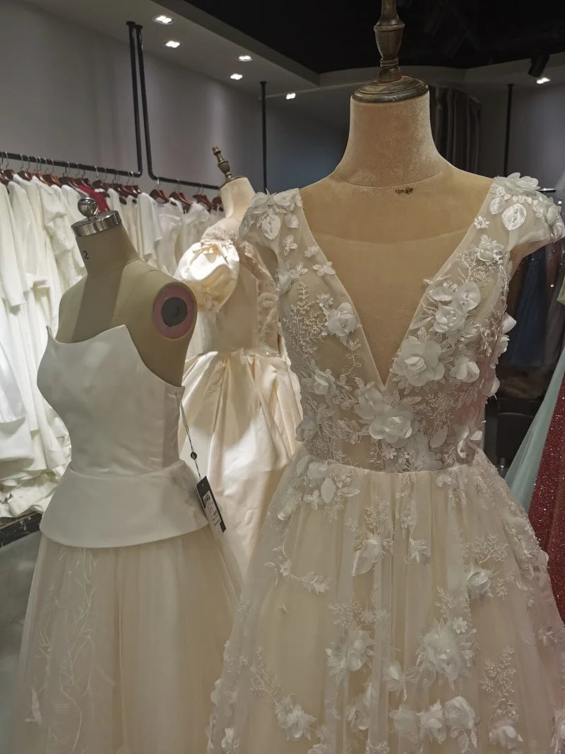 #8100 Prime Quality Real Photos Cap Sleeve Champagne Special Design Lace A-Line Backless Bridal Gown Wedding Dress