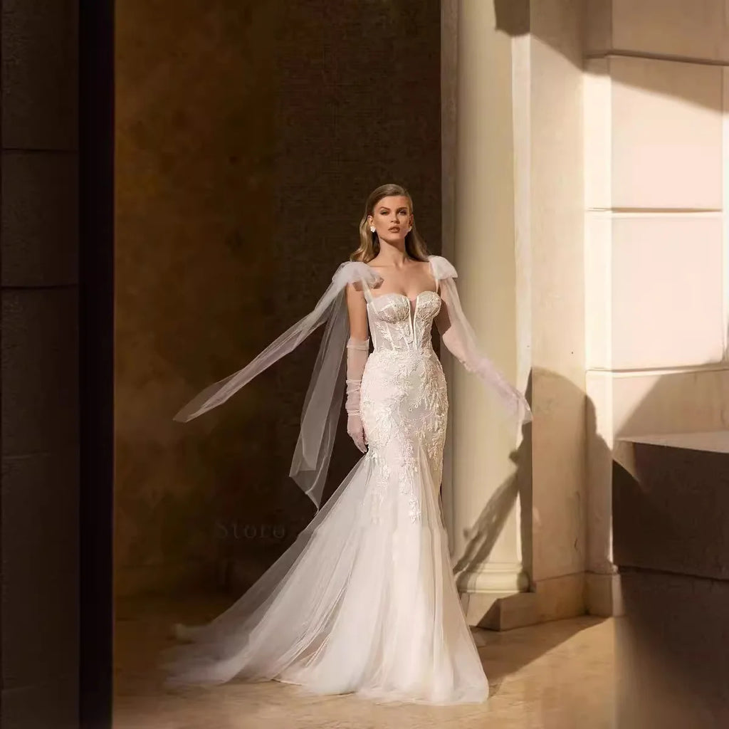 Detachable Large Trailing Lace Wedding Dress Modern Style with Hot Sale New Wearing Methods and Draped Decoration