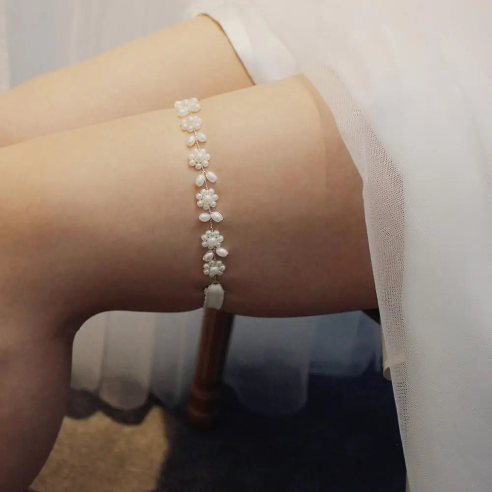 SLBRIDAL Sexy Lace Flower Simulated Pearls Wedding Garter Belt Bridal Thigh Leg Garter Ring For Women/Female/Bride