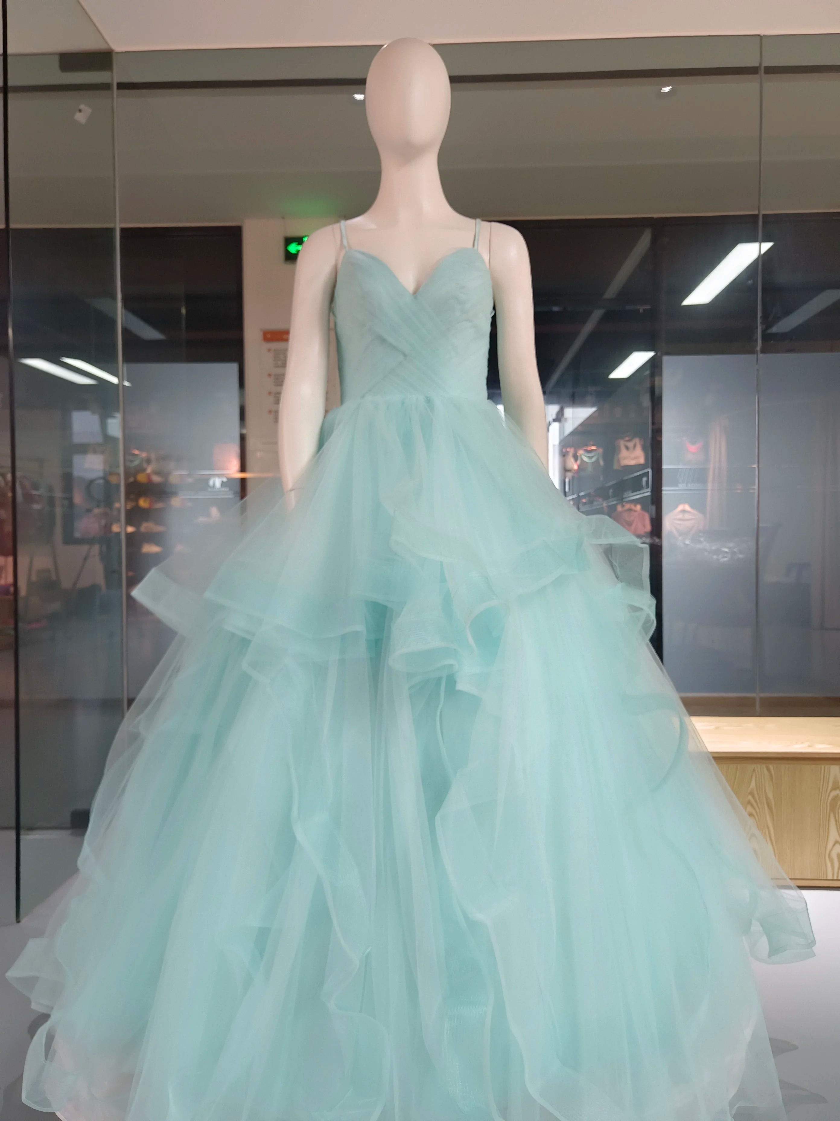 Custom 2022  New Summer Wedding Dress Sexy V Neck Ball Gowns Spaghetti Straps Tulle Prom Bridal Dress