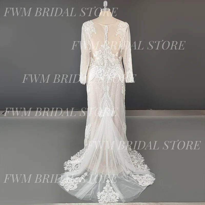Exquisite V-neck Mermaid Wedding Dress for Plus Size Women Sweep Train Illusion Appliques Lace Long Sleeves Bridal Gown