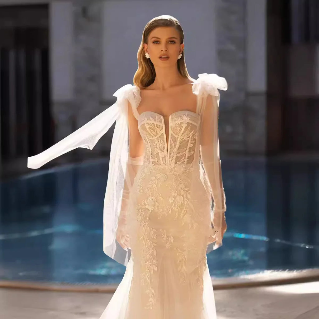 Detachable Large Trailing Lace Wedding Dress Modern Style with Hot Sale New Wearing Methods and Draped Decoration