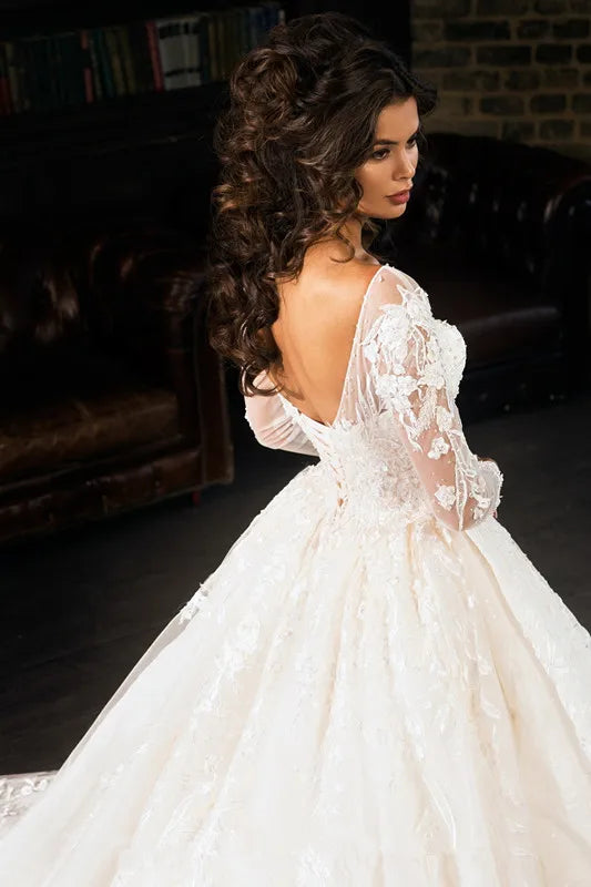 Brand   Gorgeous Lace Ball Gown Wedding Dress Long Sleeve High Neck Luxurious Arabic Bridal Gowns With Backless Wedding Gown