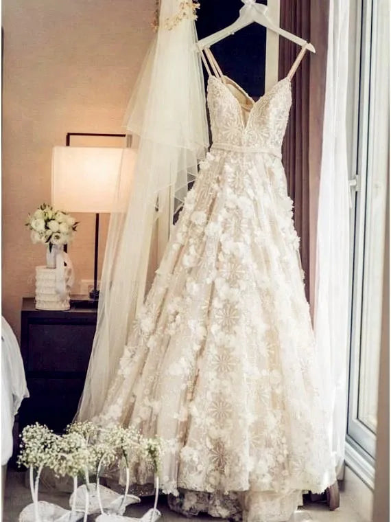 Brand  Vintage Lace Champagne Wedding Dress Bridal Gowns With Lace Handmade Flowers Online Sale Bridal Dress Wedding Gown