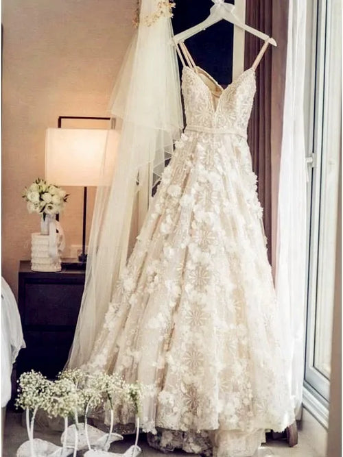Brand  Vintage Lace Champagne Wedding Dress Bridal Gowns With Lace Handmade Flowers Online Sale Bridal Dress Wedding Gown