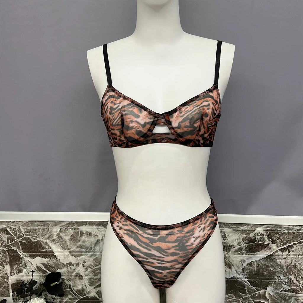 Wholesale Sexy Lingerie Leopard Print Two-Piece Sexy Suit Hot Ladies Bra  and Thong Set Lace See Through Lingerie Set