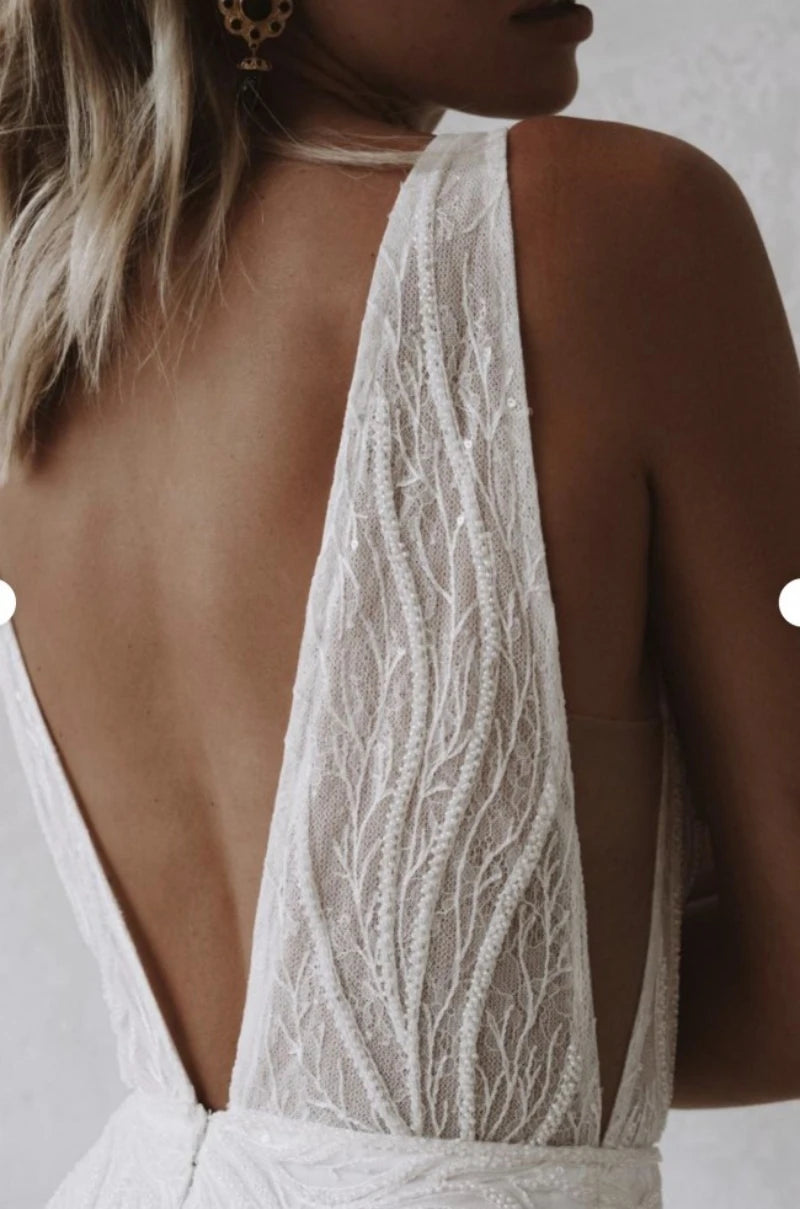Simple Sweep Train Beading Spaghetti Straps Backless Mermaid Wedding Dress for Plus Size Women Bridal Gown Evening Dresses