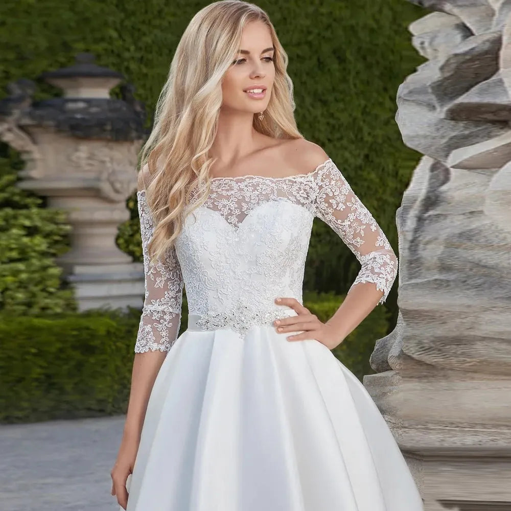FA199 Short Wedding Dress Knee-Length Vestido De Noiva Boat Neck Half Sleeve Lace Top A-line Satin Bridal Gown