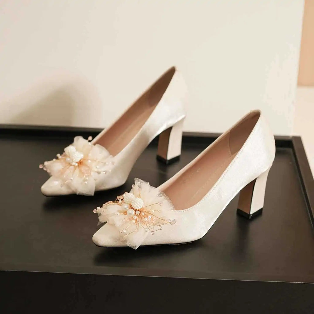 Youxianmei Solid Pumps Pointed Toe Satin Block Heel Bridal Shoes Flower Decoration High Heel Light Weight Buckle Strap High