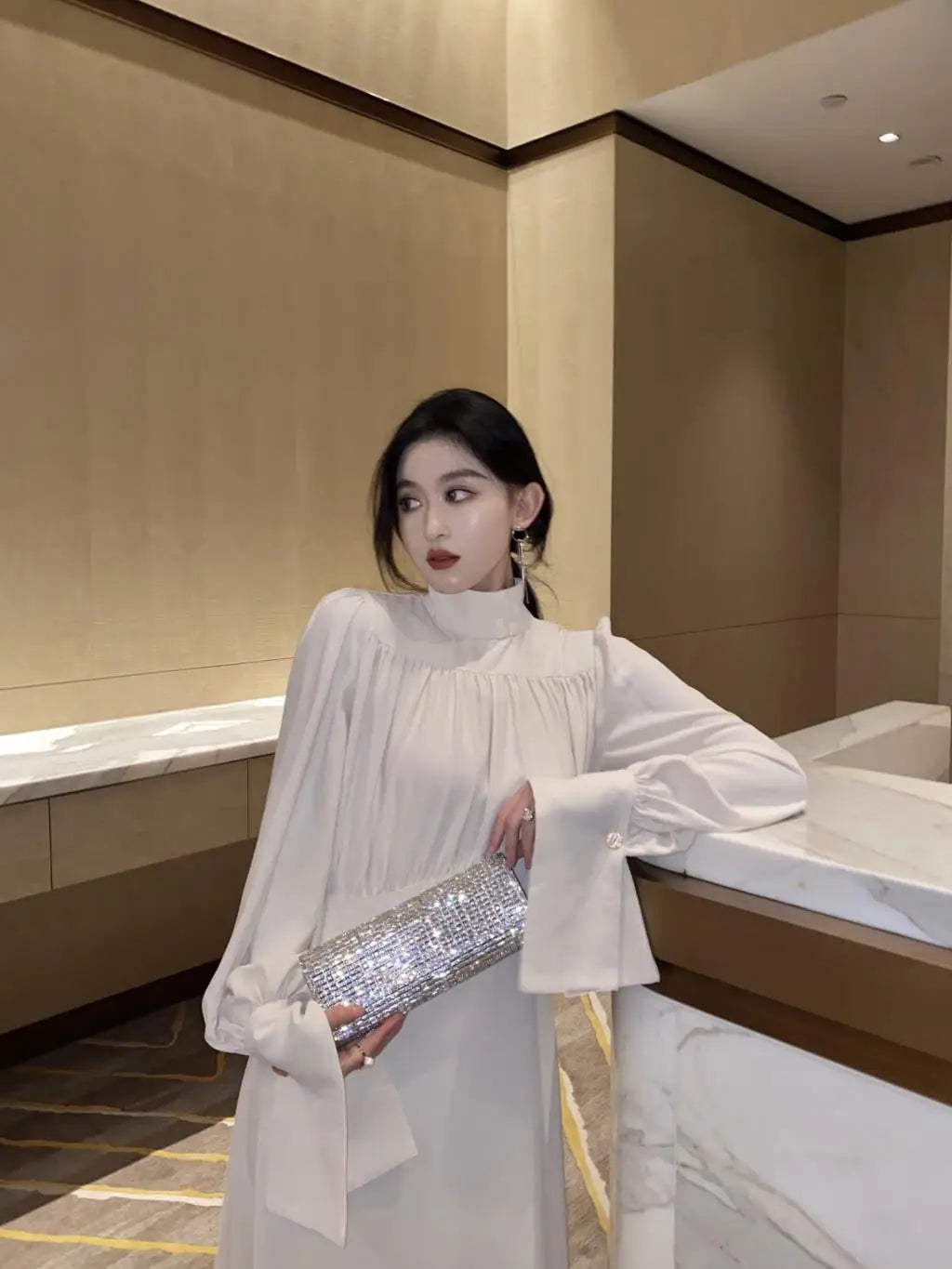 Diamond Rhinestone Shoulder Clutch