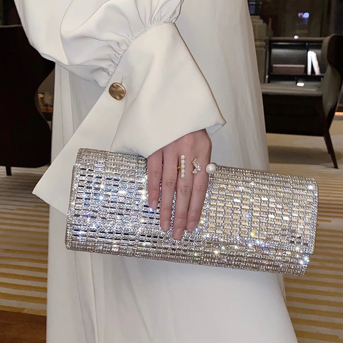 Diamond Rhinestone Shoulder Clutch