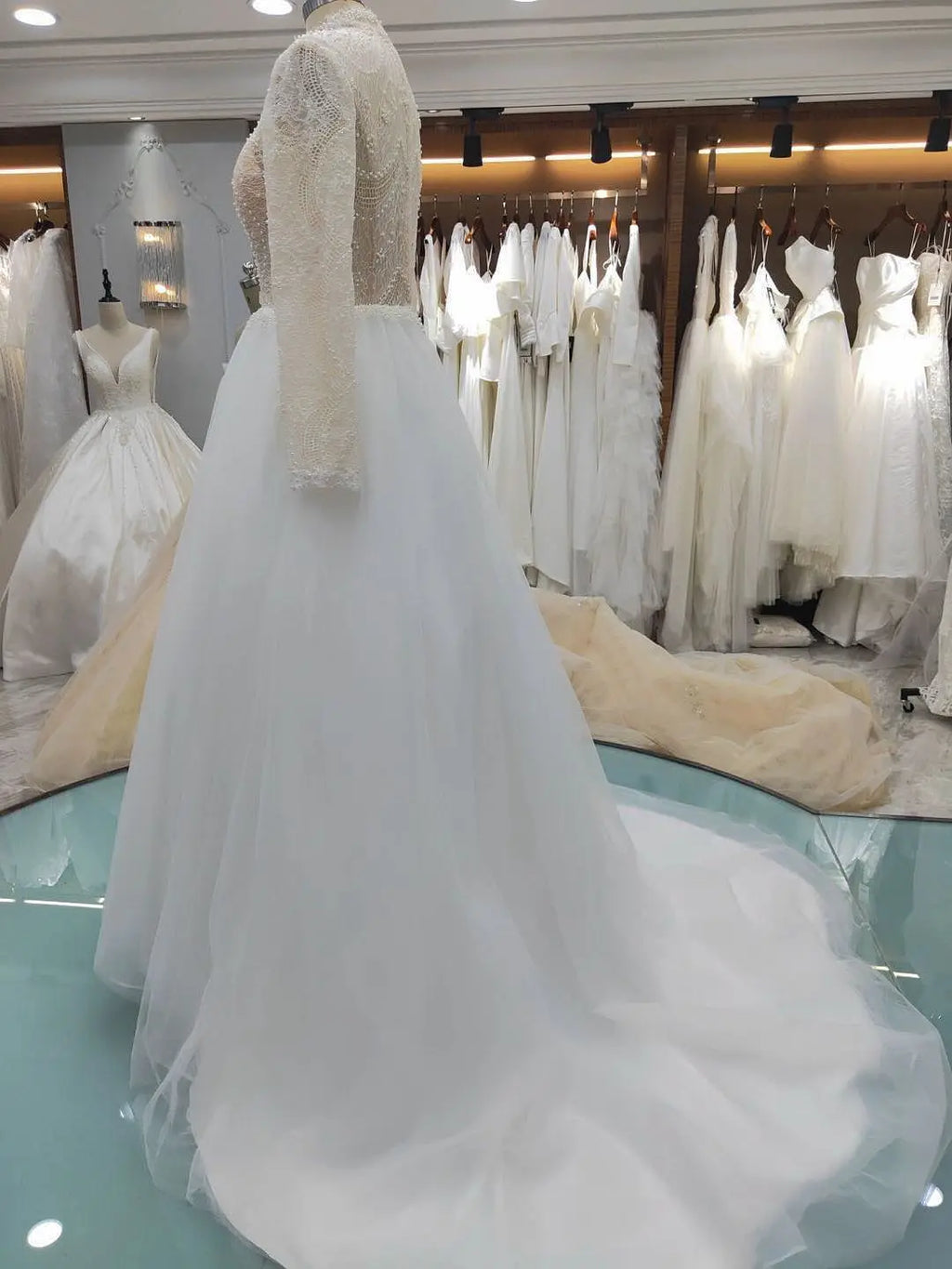 9118# High Neck Casual Beach A-Line Lace Beading Puffy  Wedding Dresses Long Sleeve  Lace Boho Wedding Dress Bridal Gown