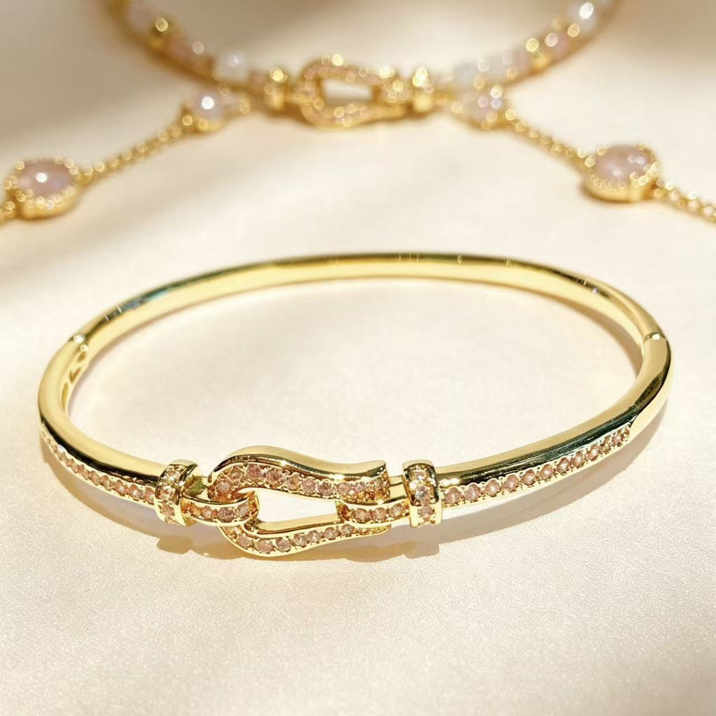 Vachette Clasp Full Diamond Gold Plated Temperament Bracelets
