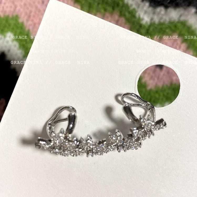 Women's Sparkling Full Rhinestone Flower Bone Niche Design High Class Earrings