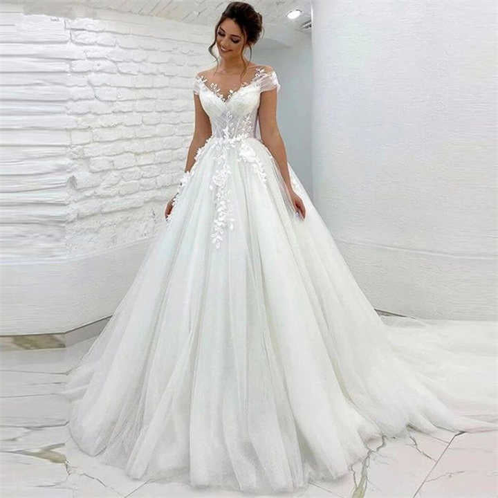 Cross-border hot sale plus size small trailing mesh lace high waist double shoulder V-Neck Wedding dress main yarn for going out