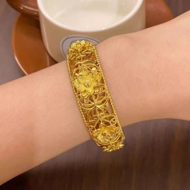 Women's Source Style Fashion Gold-plated Gold Shop Bracelets
