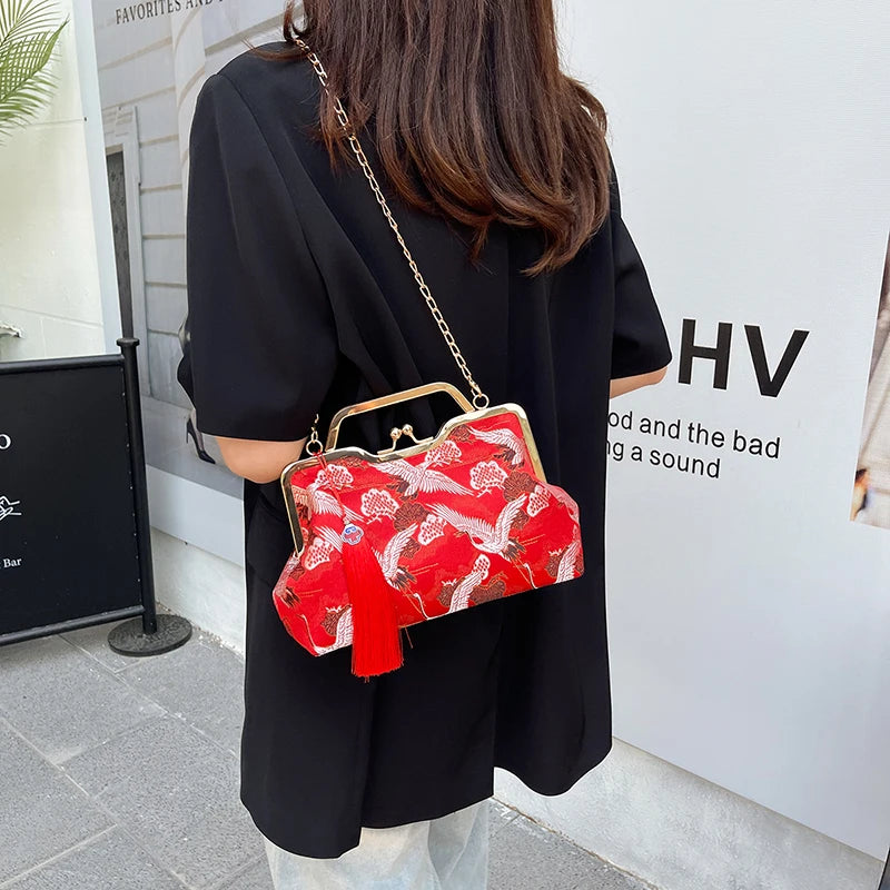Vintage Tassel Shoulder Clutch