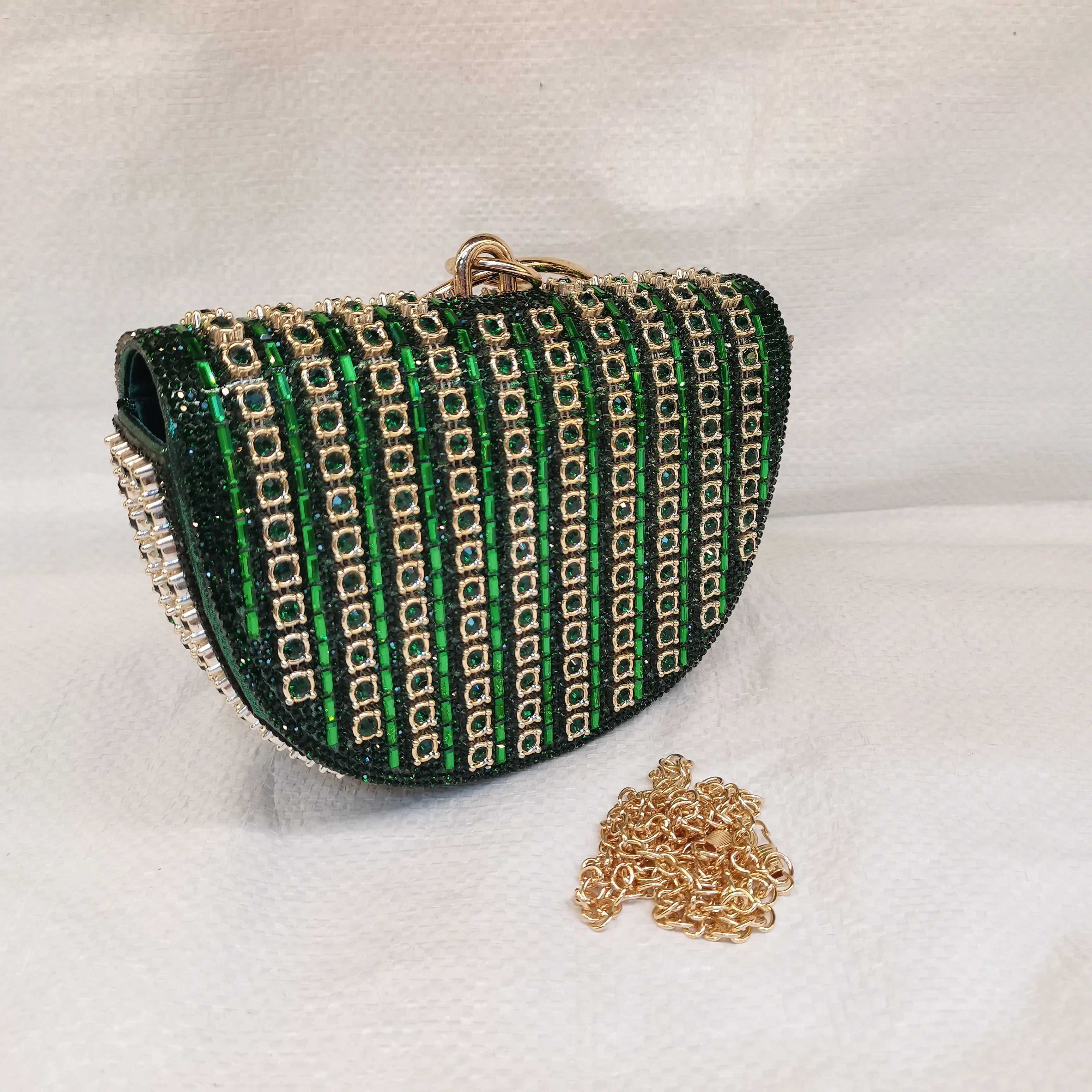Pretty Rhinestone Clutch Evening Bag Women Wedding Party Purse Evening Banquet Round Bag European Exquisite Bridal Purse Para
