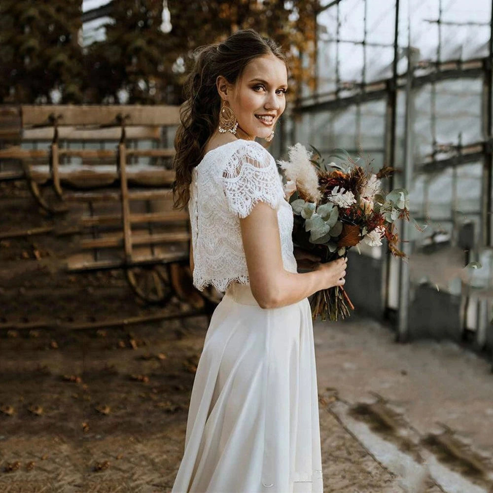 Gorgeous Bohemian Two Pieces Wedding Dress 2023 LaceTop Short Sleeve Bridal Gown Jewel Neck Beach Wedding Gown Vestidos De Novia