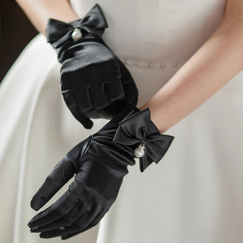 Short Satin Bridal Gloves with Bow and Pearl Pendant