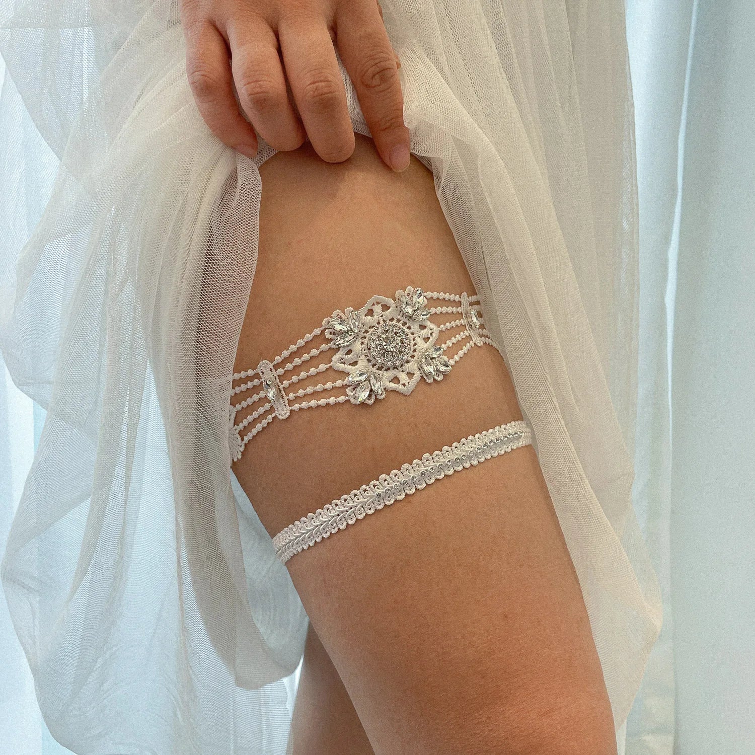 K03 2 PCS Sexy Lace Flower Crystal  Pearls Wedding Garter Belt Thigh Ring Bridal Leg Garter Stocking Garter Belt Girl Women