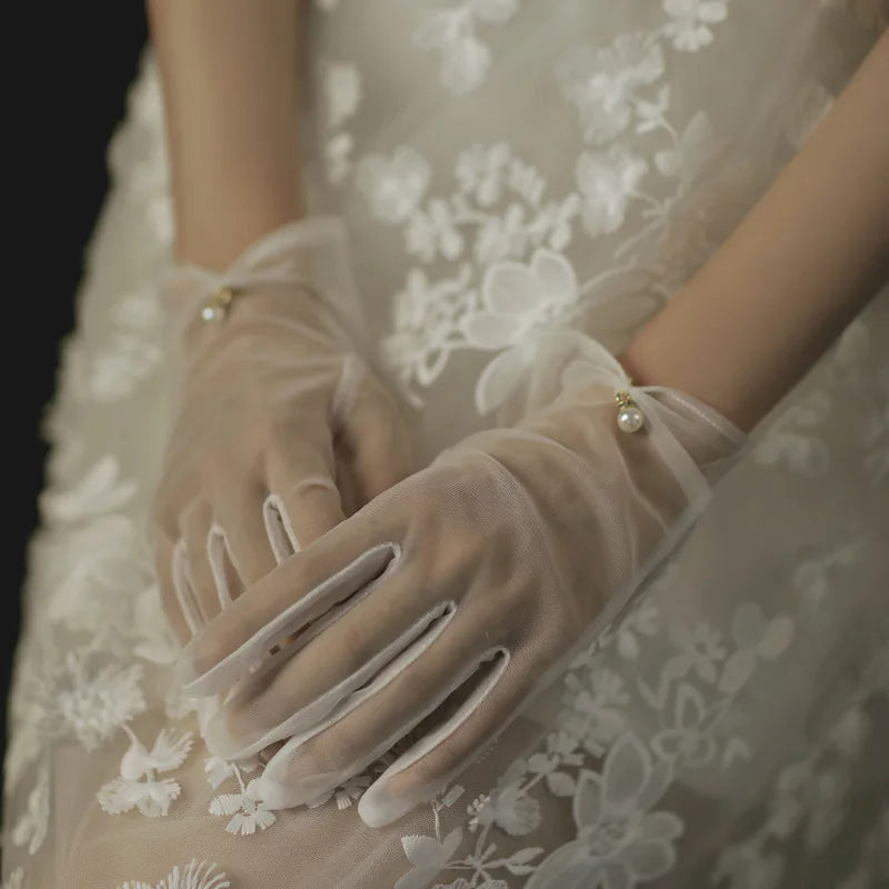 1 Pair Bride Gloves Elegant Bow Knot Pearl Pendant Short Gloves for Wedding Opera Dinner Party Elastic Satin Tea Party Gloves