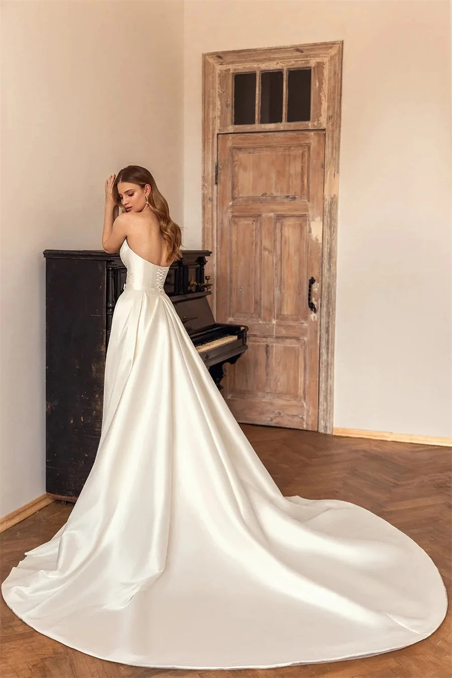 Sweetheart Mermaid Satin Wedding Dress with Detachable Skirt