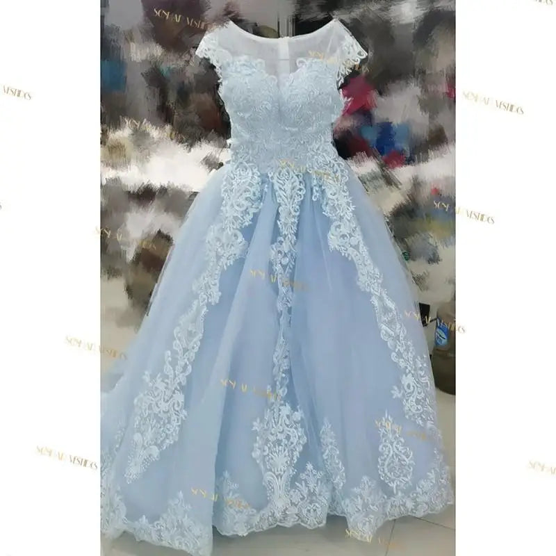 V-Neck Luxury Lace Ball Gown Wedding Dress with Train
