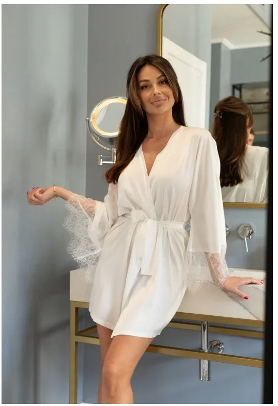 Bridal White Satin Robe , Bride Robe with Lace Sleeves , White Boudoir Robe , Kimono Silk Robe with Lace Sleeves Bridesmaid Robe