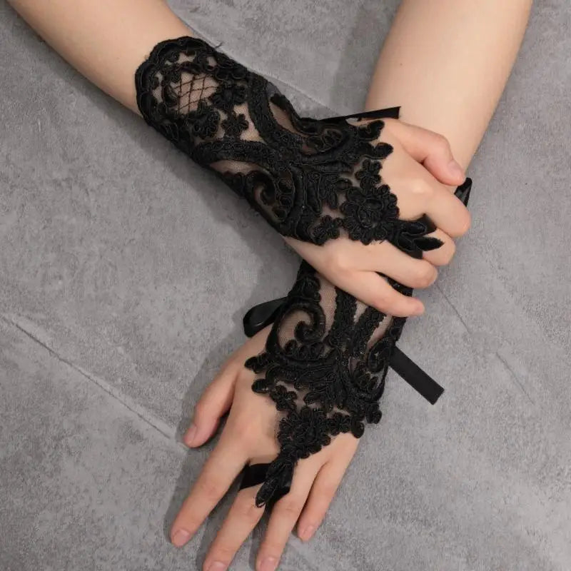 New Women Wedding Fingerless Gloves Lace White Black RED Wedding Gloves Mittens Accessory Girl Party Sexy Gloves Guante