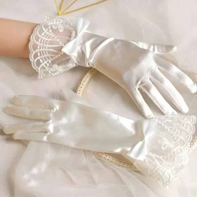 1 Pair Vintage bridal Wedding Gloves White Bride Dress Gloves Mesh Bow Pearl Short Lace Gloves Wedding Accessories