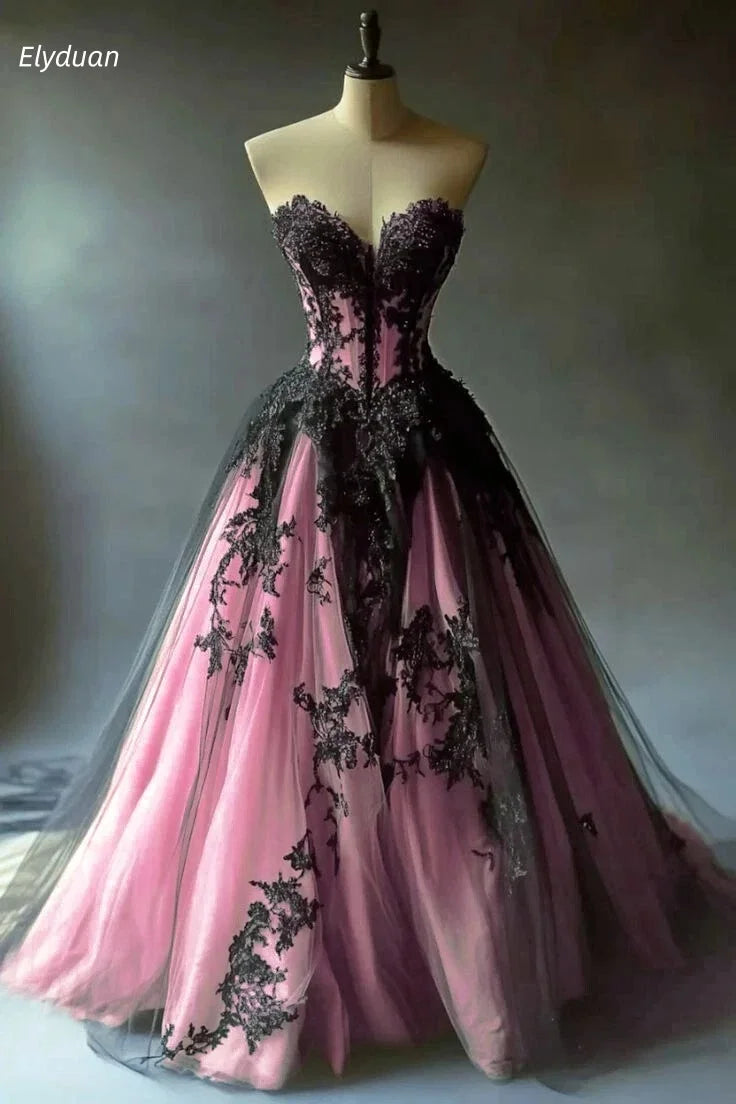 Vintage Black Lace Gothic Wedding Dress Royal Blue Lining A-Line Sweetheart Sleeveless A-Line Bride Gowns Customized