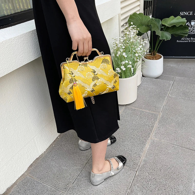 Vintage Tassel Shoulder Clutch