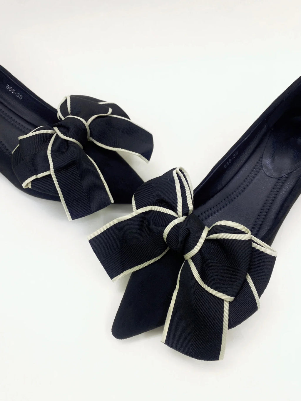 1 pair of new bride shoes white big bow women's shoe buckle DIY detachable daily all matching slimming satin shoes flower shoe c
