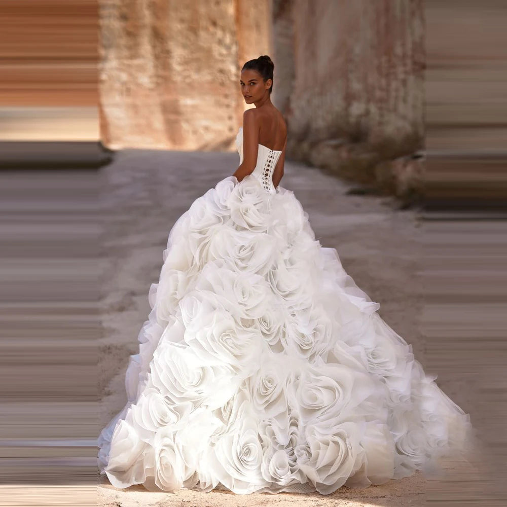 Charming Luxury Women Wedding Dresses Sexy Strapless Bride Gowns Banquet Mopping Length Princess Vestidos De Novias Customized