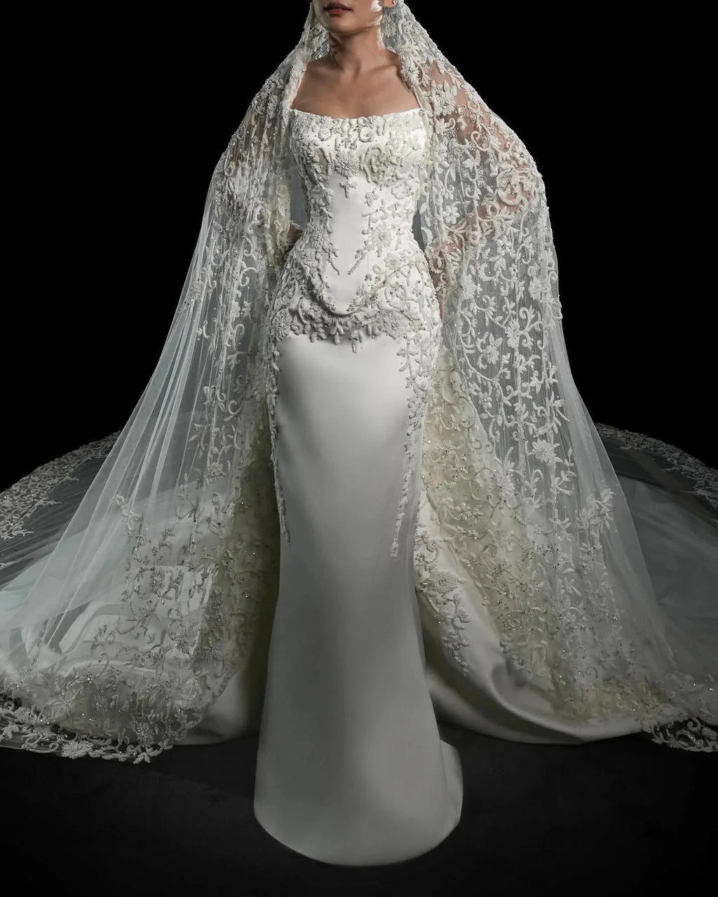 Vintage Lace Sheath Wedding Dress with Detachable Train