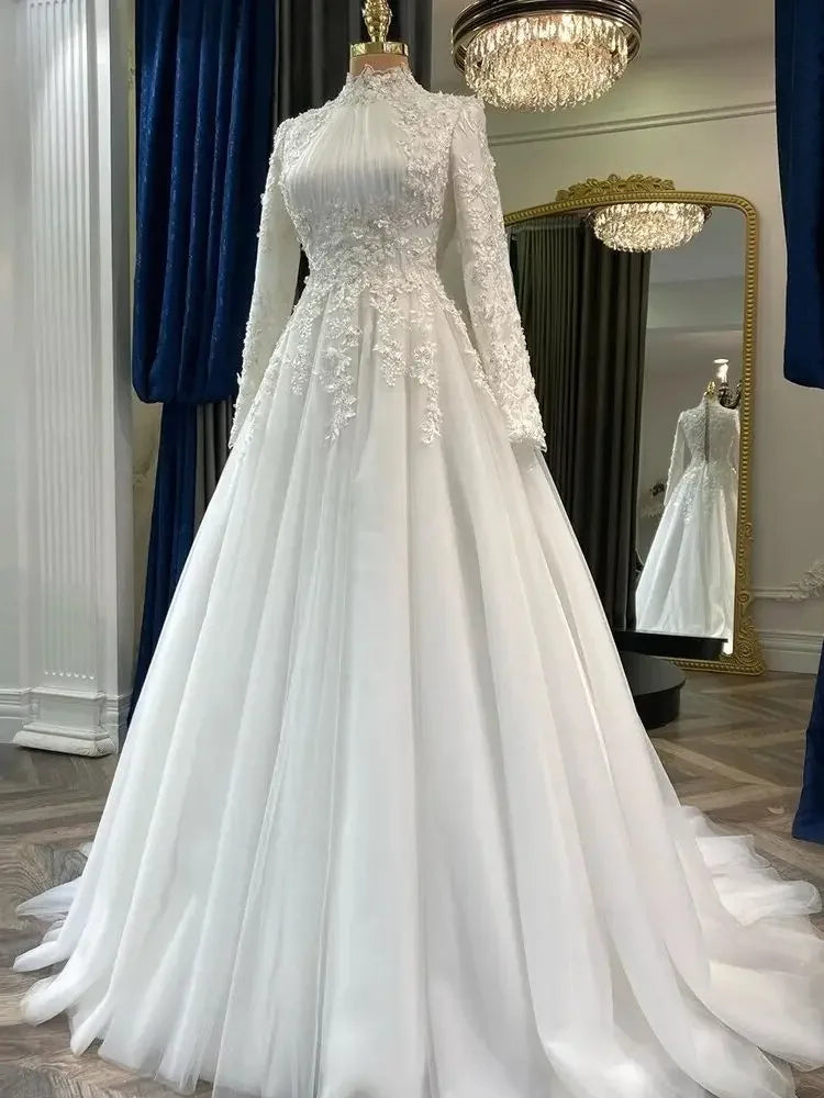 Elegant Muslim Wedding Dress for Bride WIth Appliques Flowers Arabic Dubai Long Sleeves Bridal Gown Tulle Robe De Mariage