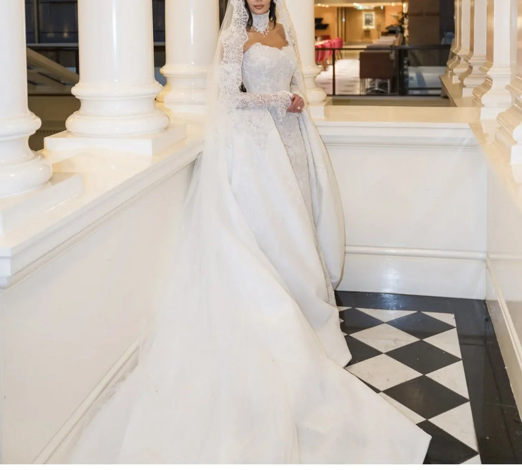 Sweetheart Lace Mermaid Wedding Dress with Detachable Train