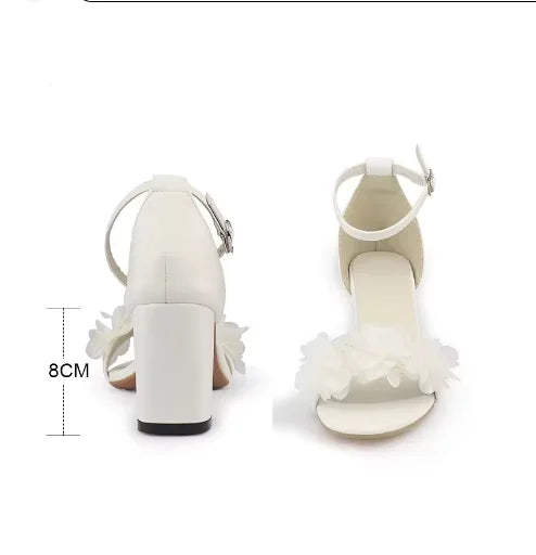 2025 Summer Wedding Shoes White Flower Open Toe Sandals Dress Shoes Thick Heels Party Shoes Women Pumps