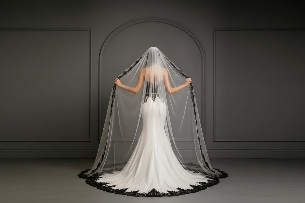 Vintage Mermaid Gothic Wedding Dress 2026 Black Lace Overlay Skirt Dark Romantic Alternative Bridal Gowns Charming Vampire