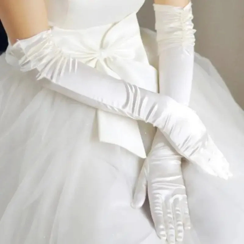 Wholesale Bridal Gloves Beaded with Finger Bride Gloves Guantes Wedding Accessories