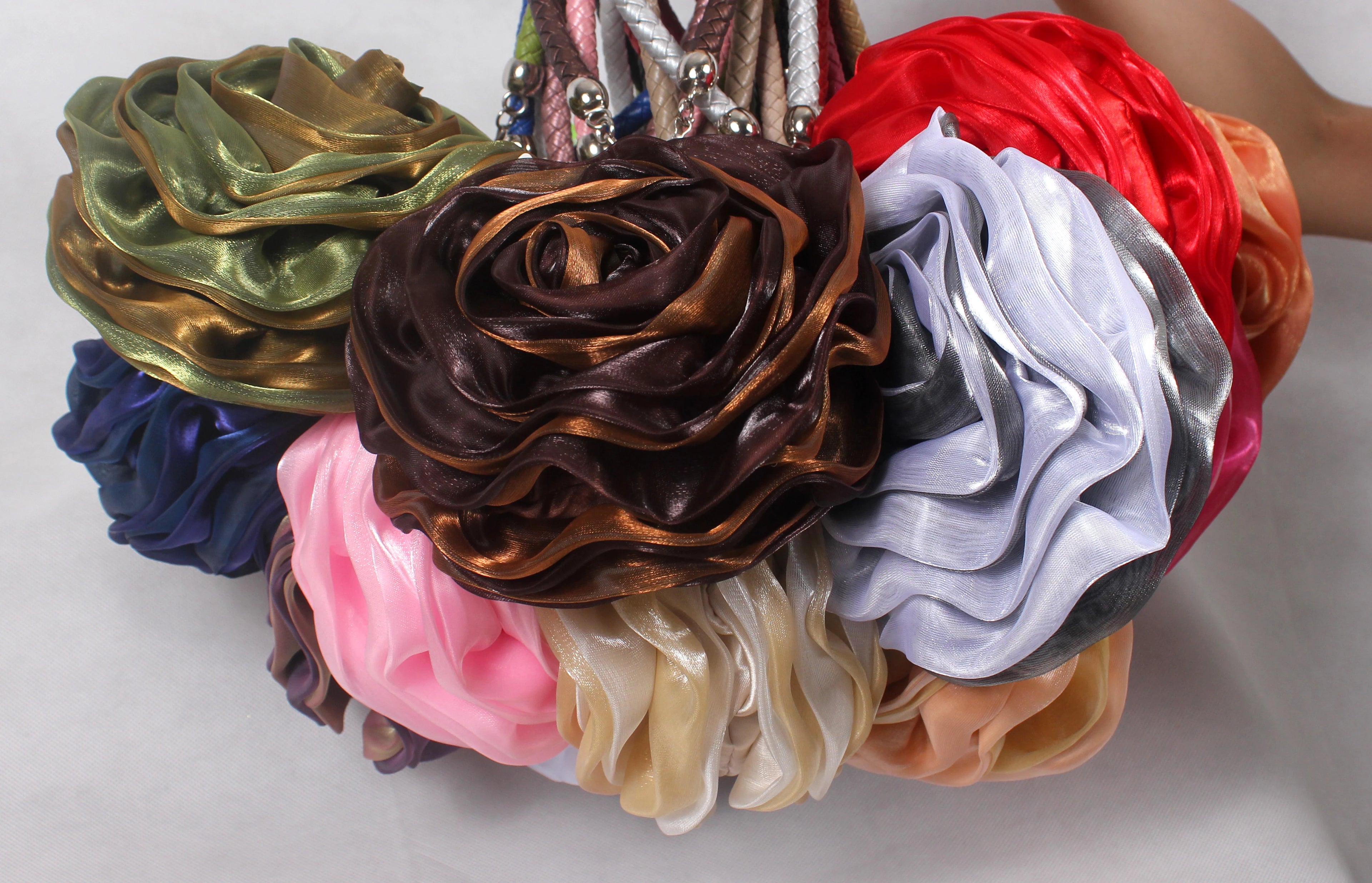 Women's Silk Wedding Clutch with Camellia Flower, Elegant Bride Evening Bag for Wedding Party Prom, Vintage Handbag