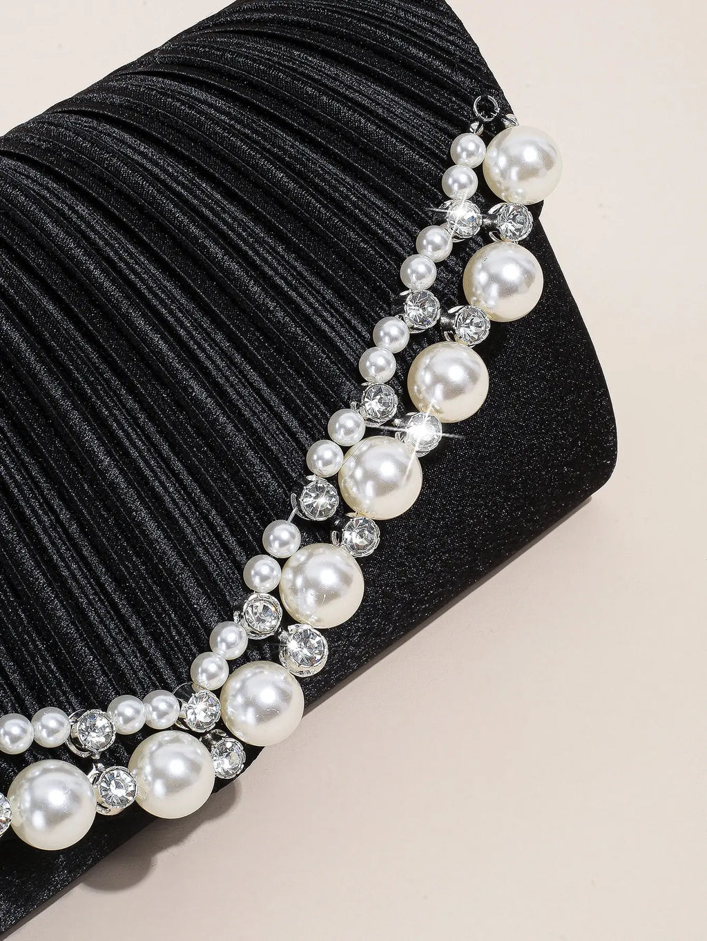 Womens Pearl Decor pleated Satin Clutch Bag， Fashion Diamond Evening Handbag Bridal Purse for Wedding Party for Women Formal Par